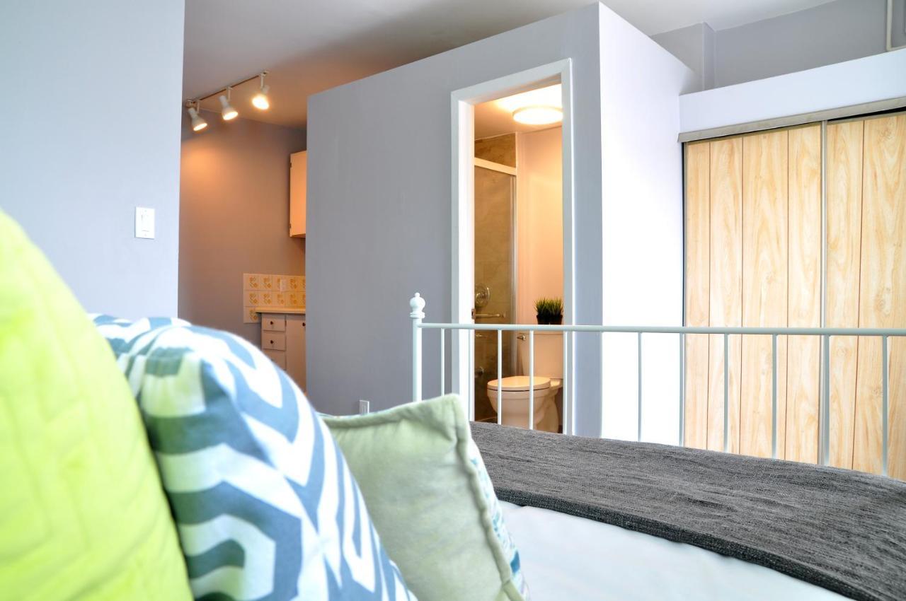 Dream Catcher Travel House Торонто Экстерьер фото